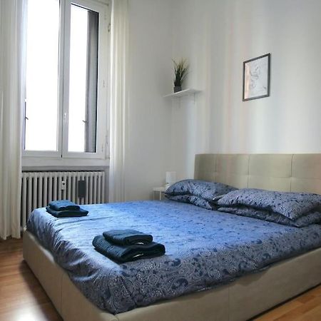 Splendido Bilocale A 4 Fermate Dal Duomo Apartment Milan Bagian luar foto