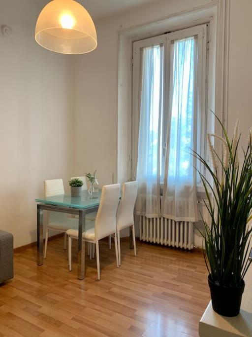Splendido Bilocale A 4 Fermate Dal Duomo Apartment Milan Bagian luar foto